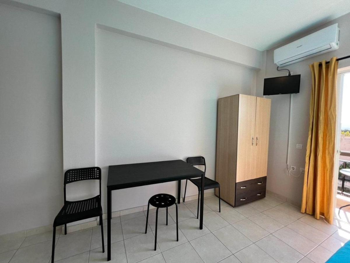 Triton Rooms Lefkandí Kültér fotó